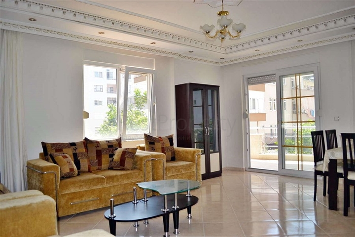 شقة مفروشة بتخطيط 2+1 في منطقة محمودلار – ألانيا