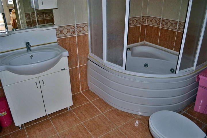 شقة مفروشة بتخطيط 2+1 في منطقة محمودلار – ألانيا