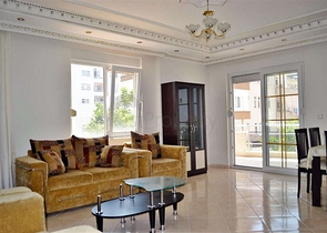 شقة مفروشة بتخطيط 2+1 في منطقة محمودلار – ألانيا