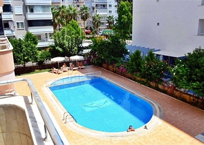 شقة مفروشة بتخطيط 2+1 في منطقة محمودلار – ألانيا