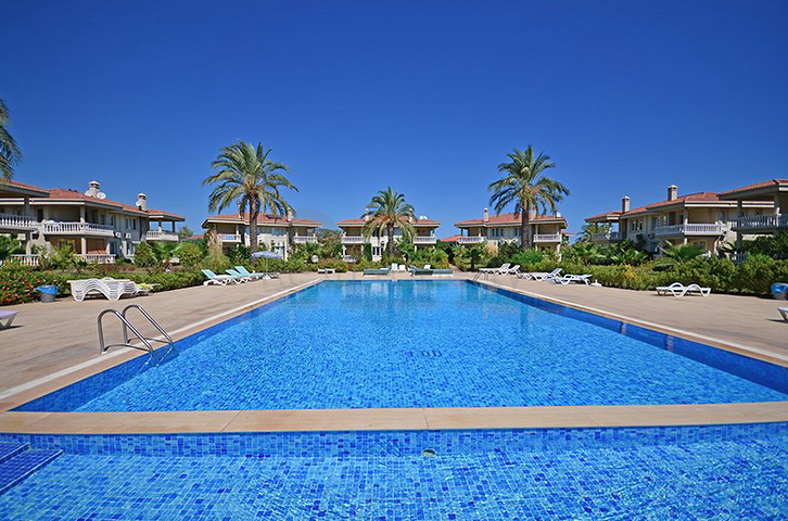 فيلا مفروشة بتخطيط 3+1 في منطقة كيمير – أنطاليا