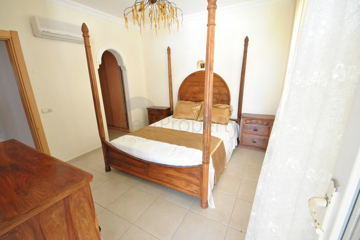 فيلا مفروشة بتخطيط 3+1 في منطقة كيمير – أنطاليا