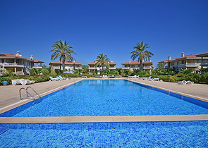 فيلا مفروشة بتخطيط 3+1 في منطقة كيمير – أنطاليا