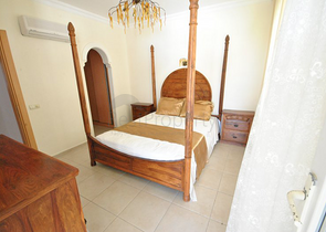 فيلا مفروشة بتخطيط 3+1 في منطقة كيمير – أنطاليا