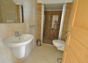 فيلا مفروشة بتخطيط 3+1 في منطقة كيمير – أنطاليا