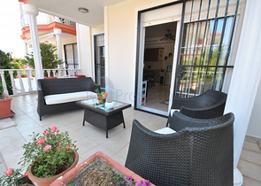 فيلا بتخطيط 3+1 على بعد 900 متر عن شاطئ البحر في منطقة كيمير – أنطاليا