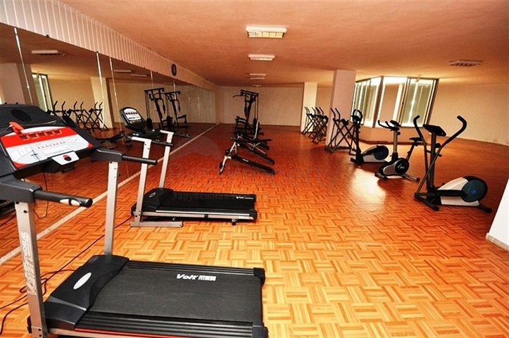 شقة واسعة على مسافة قريبة من البحر في منطقة توسمور – ألانيا