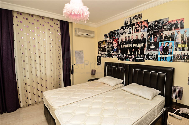 شقة واسعة على مسافة قريبة من البحر في منطقة توسمور – ألانيا