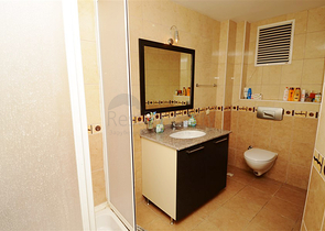 شقة واسعة على مسافة قريبة من البحر في منطقة توسمور – ألانيا