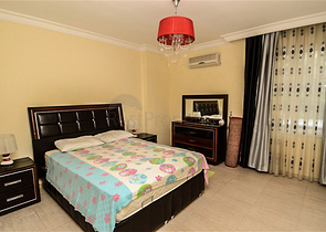 شقة واسعة على مسافة قريبة من البحر في منطقة توسمور – ألانيا