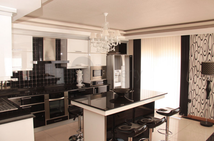 شقة مفروشة فاخرة بإطلالة بحرية وجبلية ساحرة في مدينة انطاليا