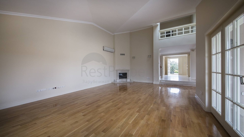                         فيلا فخمة مستقلة في سارير