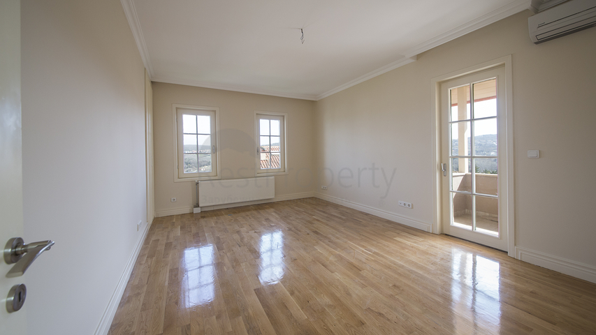                         فيلا فخمة مستقلة في سارير