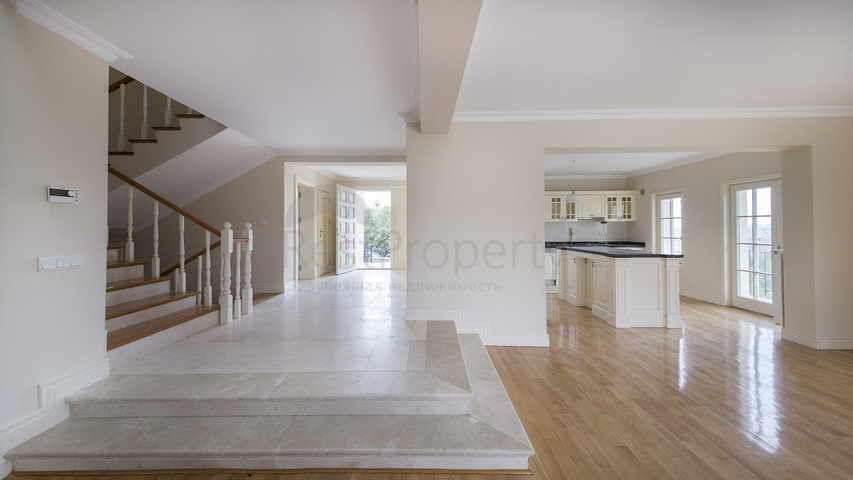                         فيلا فخمة مستقلة في سارير