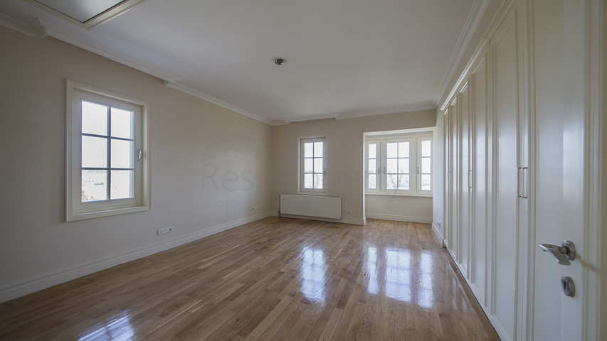                         فيلا فخمة مستقلة في سارير