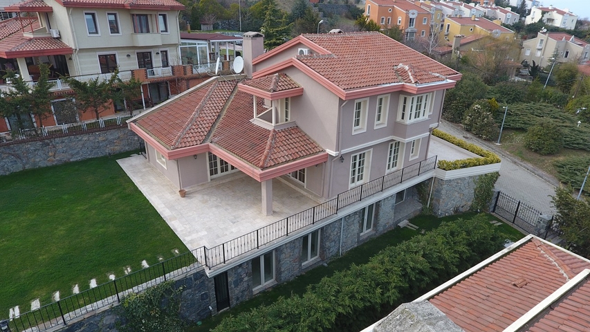                         فيلا فخمة مستقلة في سارير