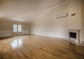                         فيلا فخمة مستقلة في سارير