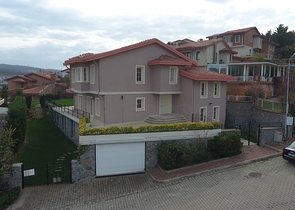                         فيلا فخمة مستقلة في سارير