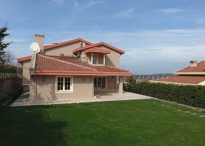                         فيلا فخمة مستقلة في سارير