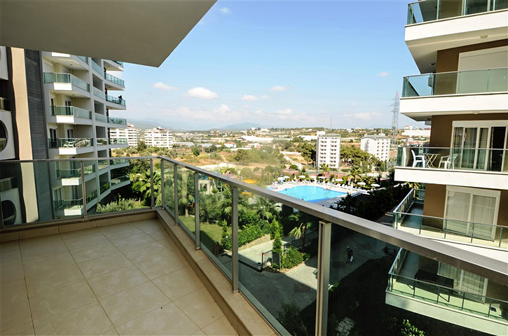 شقة بتخطيط 1+1 ضمن مجمع فاخر في منطقة أفسلار – ألانيا