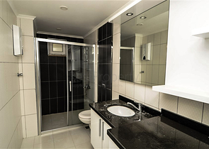 شقة بتخطيط 1+1 ضمن مجمع فاخر في منطقة أفسلار – ألانيا