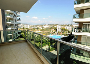 شقة بتخطيط 1+1 ضمن مجمع فاخر في منطقة أفسلار – ألانيا