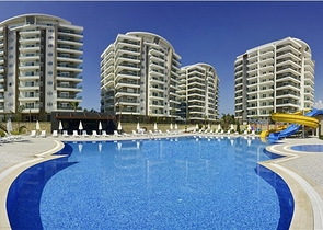 شقة بتخطيط 1+1 ضمن مجمع فاخر في منطقة أفسلار – ألانيا