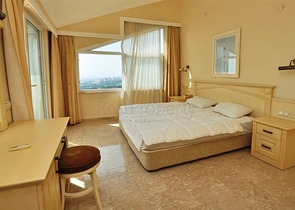 فيلا مفروشة بإطلالات خلابة وساحرة في منطقة كارجي جاك – ألانيا