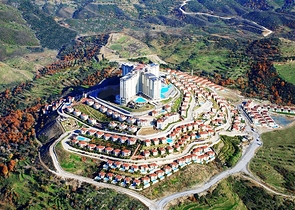 فيلا مفروشة بإطلالات خلابة وساحرة في منطقة كارجي جاك – ألانيا