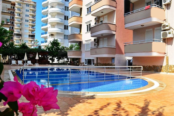 شقة واسعة ومشرقة في منطقة محمودلار – ألانيا