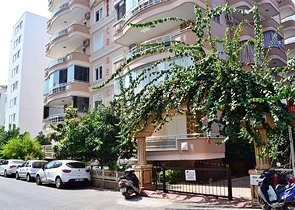 شقة واسعة ومشرقة في منطقة محمودلار – ألانيا