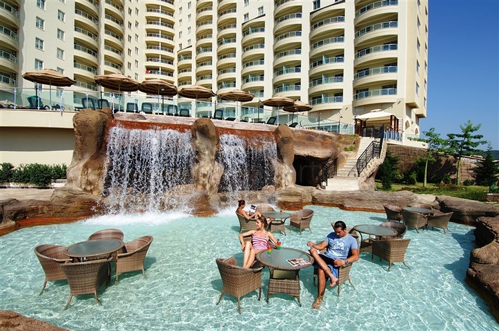 فيلا مفروشة بإطلالات ساحرة على البحر في منطقة كارجي جاك – ألانيا