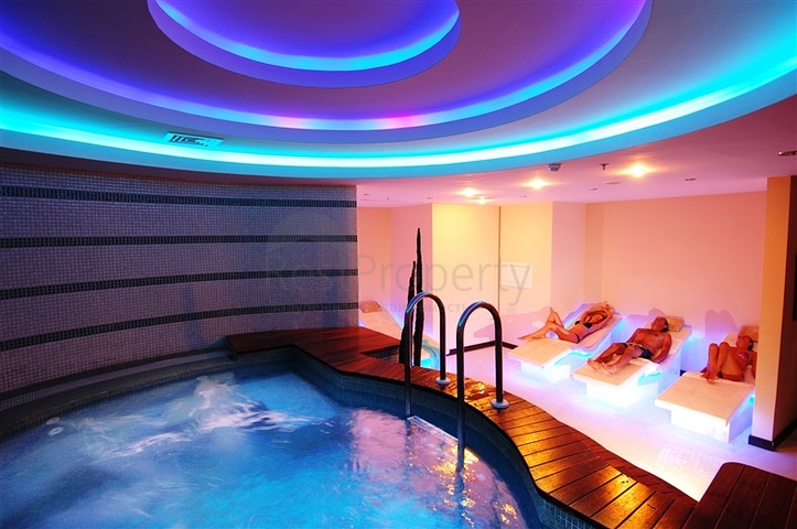 فيلا مفروشة بإطلالات ساحرة على البحر في منطقة كارجي جاك – ألانيا