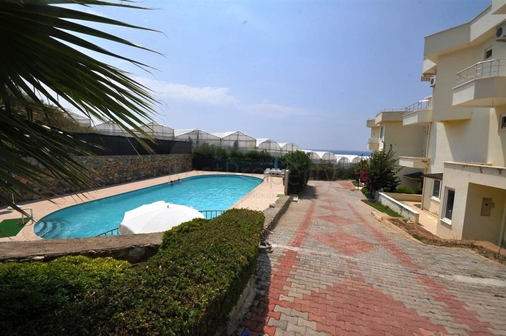 بنتهاوس بإطلالة بحرية مميزة في منطقة ديمرتاش – ألانيا