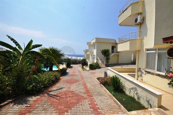 بنتهاوس بإطلالة بحرية مميزة في منطقة ديمرتاش – ألانيا