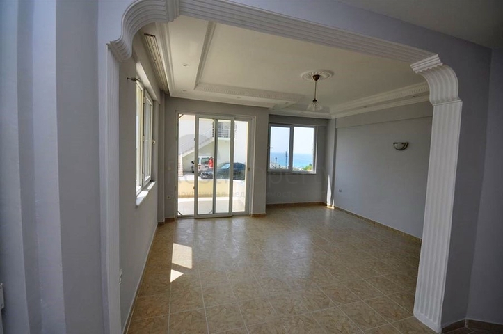 بنتهاوس بإطلالة بحرية مميزة في منطقة ديمرتاش – ألانيا