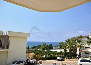 بنتهاوس بإطلالة بحرية مميزة في منطقة ديمرتاش – ألانيا