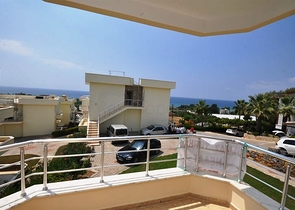 بنتهاوس بإطلالة بحرية مميزة في منطقة ديمرتاش – ألانيا