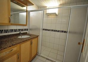 بنتهاوس بإطلالة بحرية مميزة في منطقة ديمرتاش – ألانيا