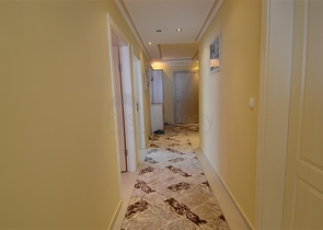 شقة مفروشة على الخط الأول من البحر بإطلالة ساحرة لاتوصف في منطقة محمودلار – ألانيا