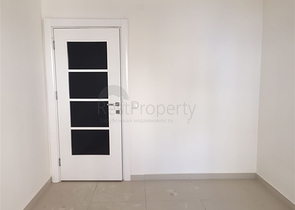 شقة بتخطيط 2+1 بسعر مناسب في منطقة محمودلار – ألانيا