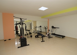 شقة بتخطيط 1+1 في منطقة توسمور – ألانيا