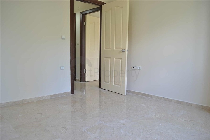 شقة بغرفتي نوم ضمن مجمع حديث في منطقة محمودلار – ألانيا