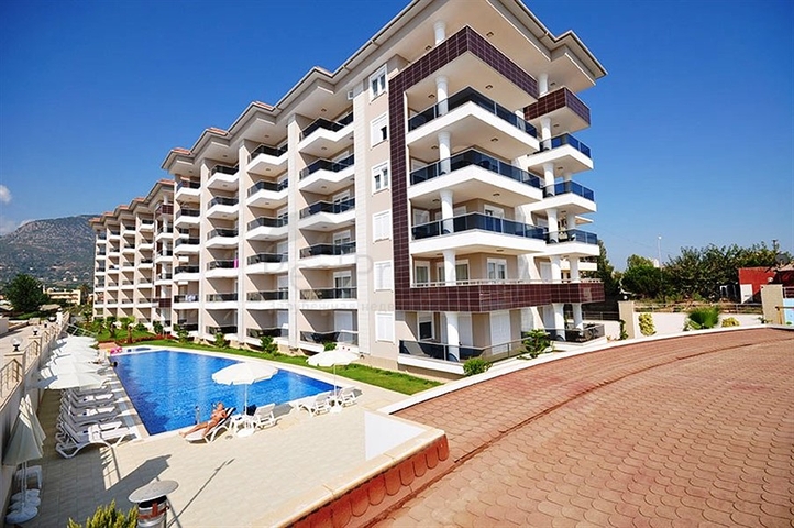 شقة مفروشة بإطلالة مباشرة على البحر في منطقة كاستل – ألانيا