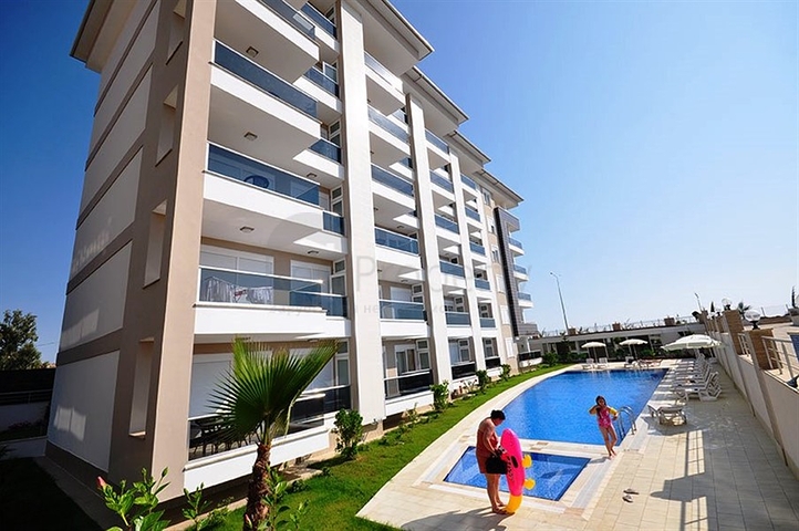 شقة مفروشة بإطلالة مباشرة على البحر في منطقة كاستل – ألانيا