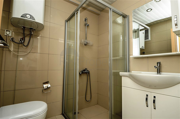 شقة مفروشة بإطلالة مباشرة على البحر في منطقة كاستل – ألانيا