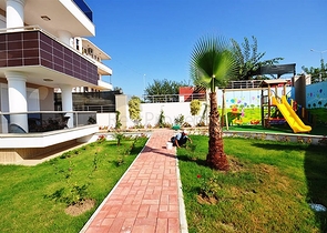 شقة مفروشة بإطلالة مباشرة على البحر في منطقة كاستل – ألانيا