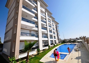 شقة مفروشة بإطلالة مباشرة على البحر في منطقة كاستل – ألانيا