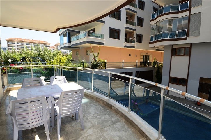 شقة واسعة مفروشة في منطقة كاستل – ألانيا