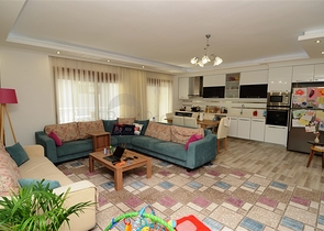 شقة واسعة مفروشة في منطقة كاستل – ألانيا